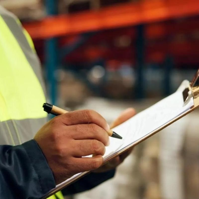 Business support for Calgary workspace and warehouse services